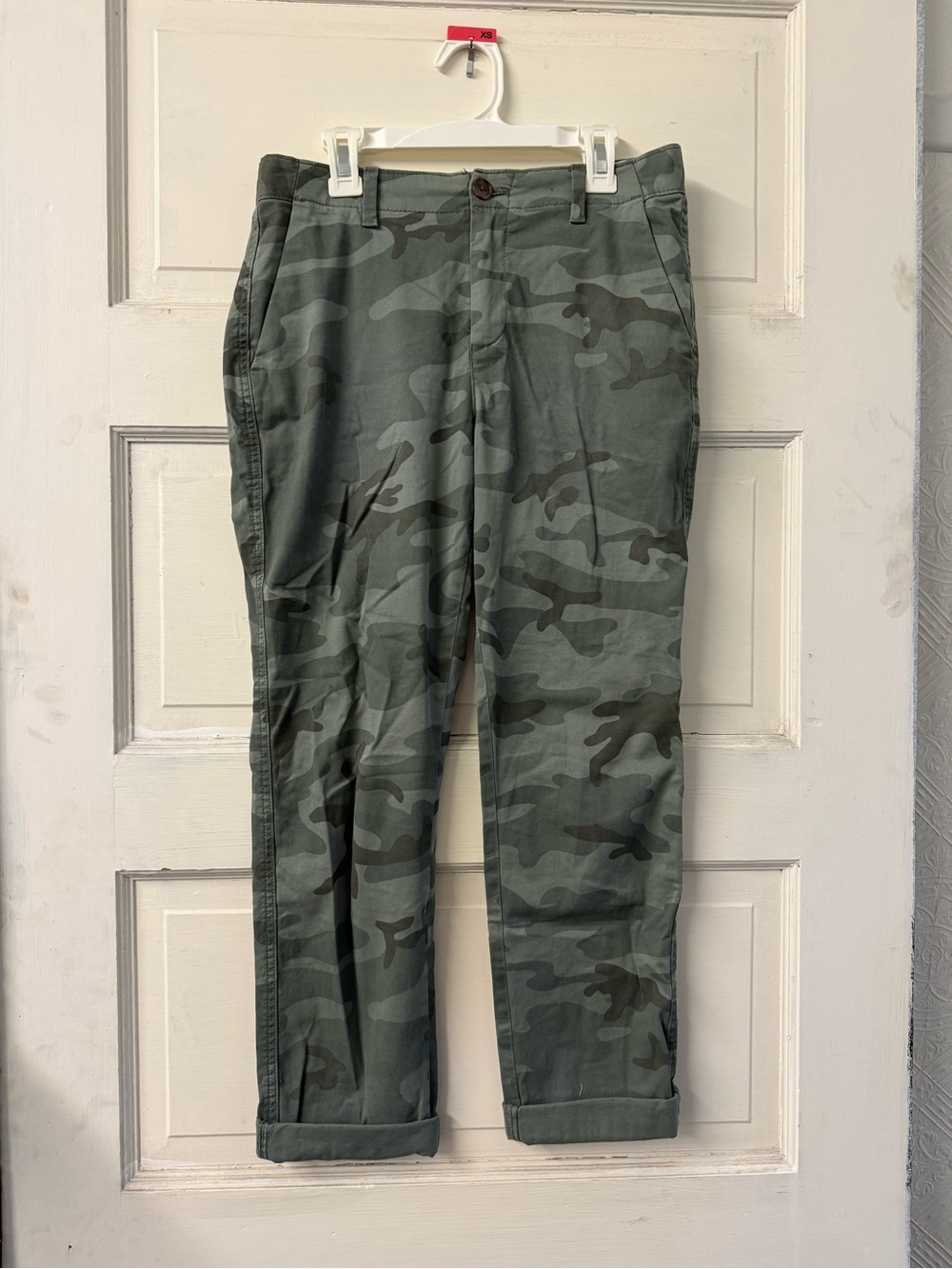 GAP Women’s Olive Green Camo Chinos